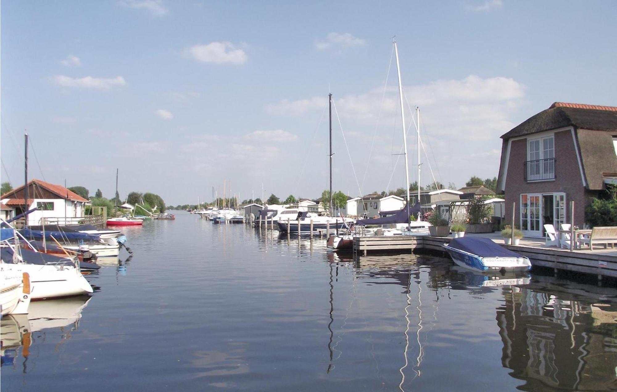 Beautiful Home In Breukelen With Wifi Экстерьер фото