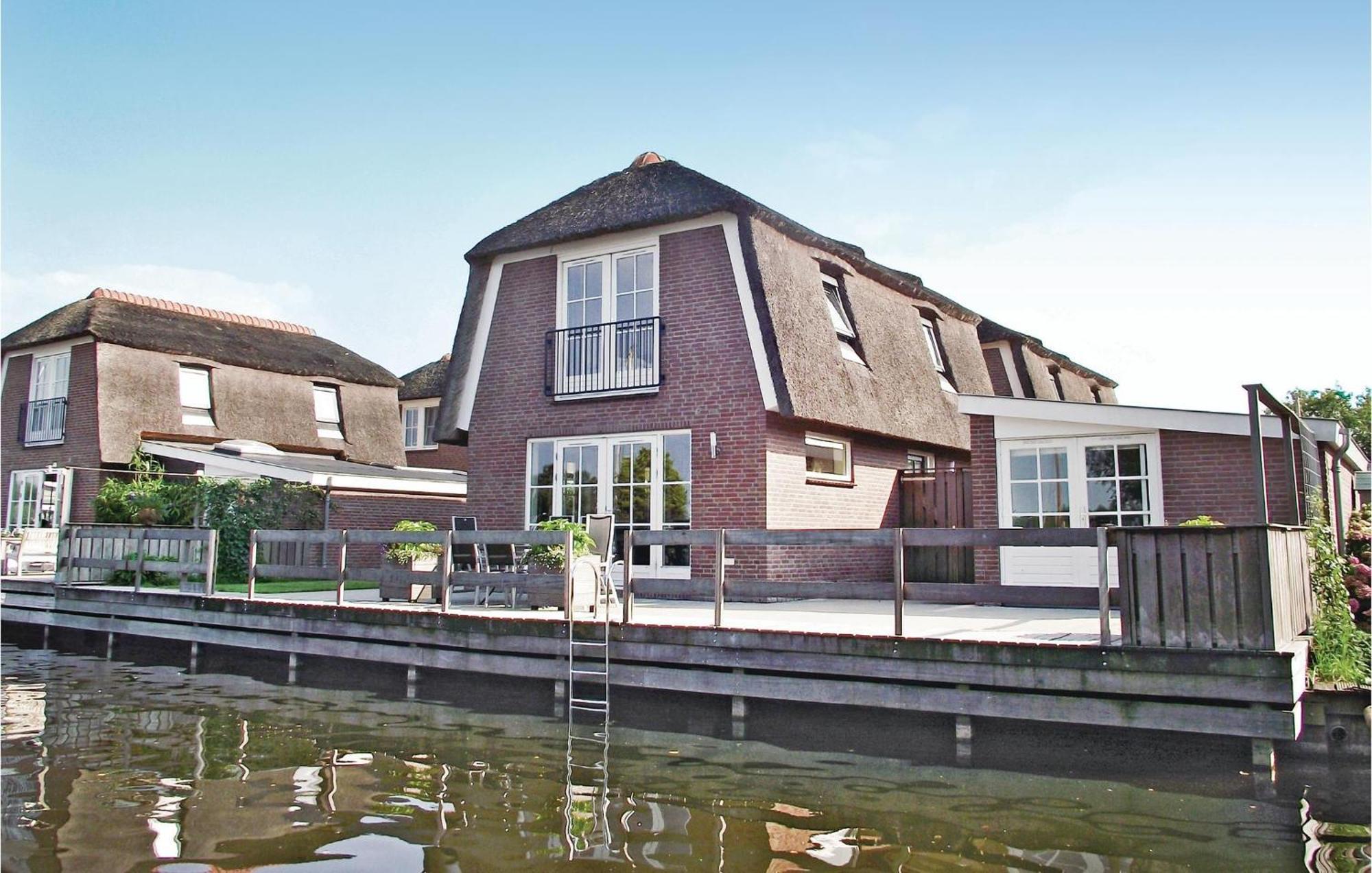 Beautiful Home In Breukelen With Wifi Экстерьер фото