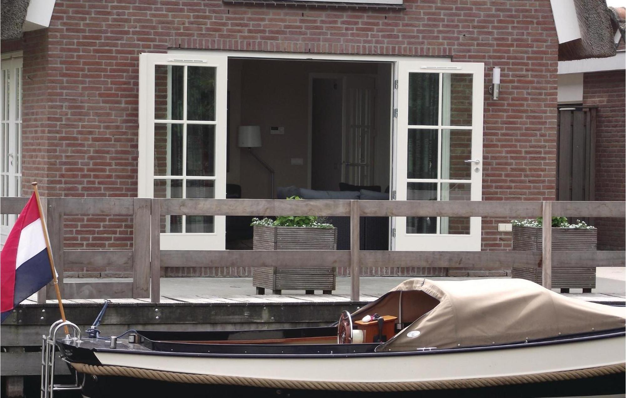 Beautiful Home In Breukelen With Wifi Экстерьер фото