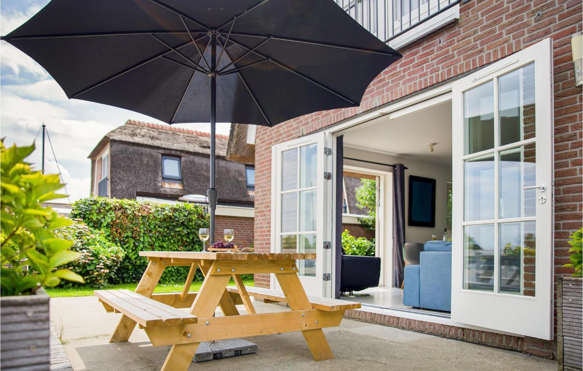 Beautiful Home In Breukelen With Wifi Экстерьер фото